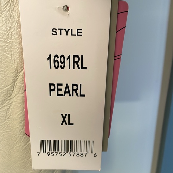 Women’s Excelled Collection Genuine Leather Jacket - Cream - Picture 3 of 12